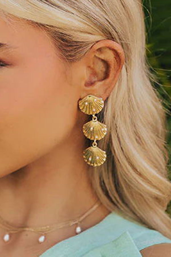 Chic Gold Shell Earrings