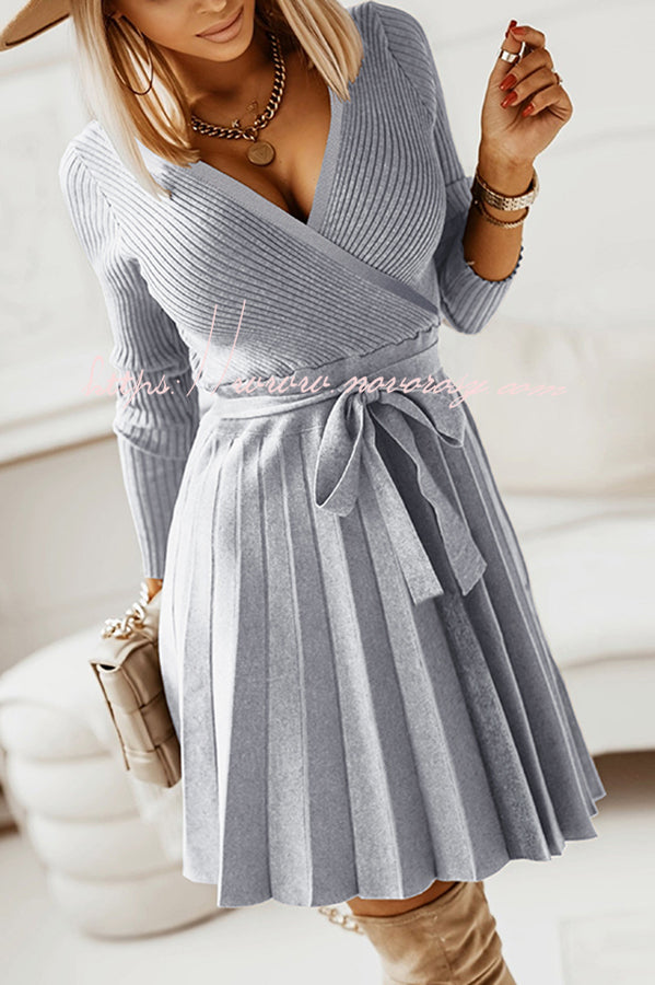 Pioe V Neck Pleated Knit Lace Up Mini Dress
